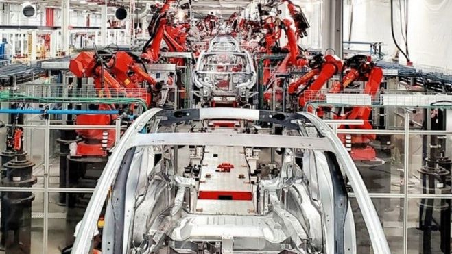tesla robots y globalnetside agencia